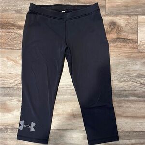 Under Armour Charged Cropped Leggings Size Medium Black Gym Workout Activewear